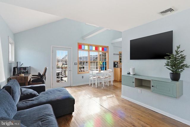 81 DOLPHIN ROAD, Tuckerton, NJ 08087