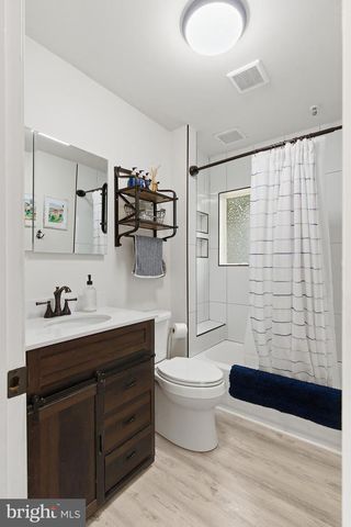 81 DOLPHIN ROAD, Tuckerton, NJ 08087