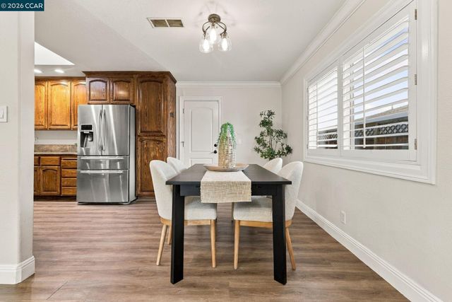 3912 Elkwood Ct, Concord, CA 94519