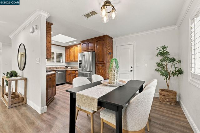 3912 Elkwood Ct, Concord, CA 94519
