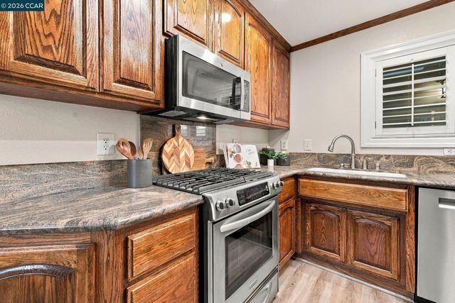 3912 Elkwood Ct, Concord, CA 94519