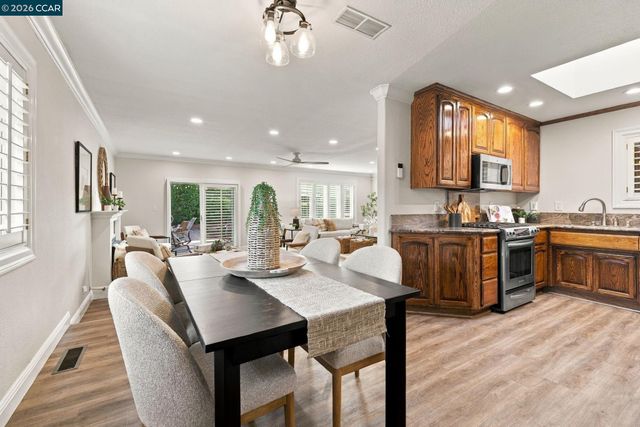3912 Elkwood Ct, Concord, CA 94519