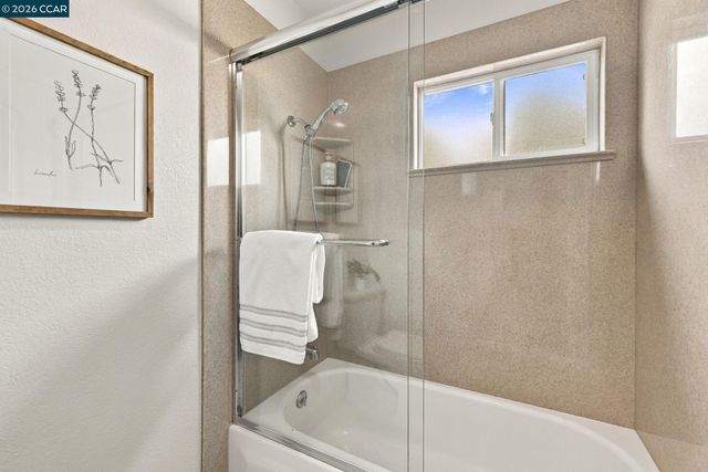 3912 Elkwood Ct, Concord, CA 94519