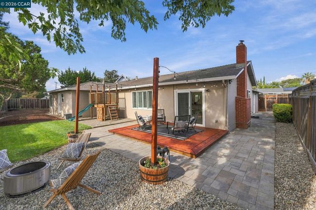 3912 Elkwood Ct, Concord, CA 94519