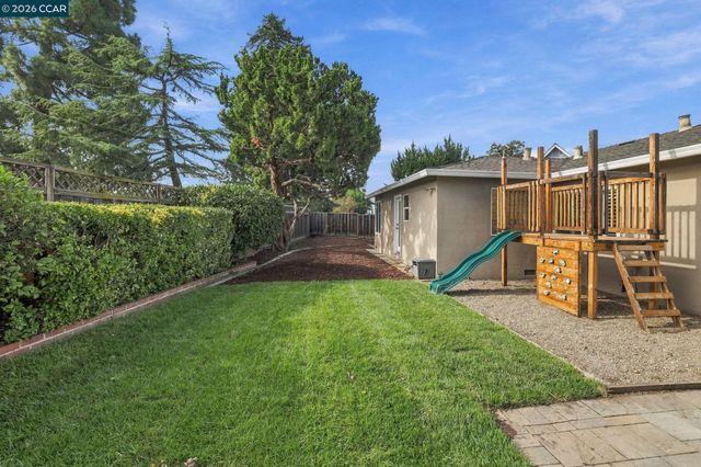 3912 Elkwood Ct, Concord, CA 94519