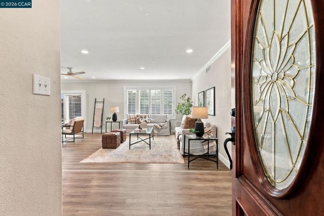 3912 Elkwood Ct, Concord, CA 94519