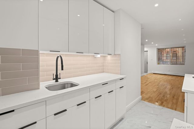 385 Vernon Avenue 1A, Brooklyn, NY 11206