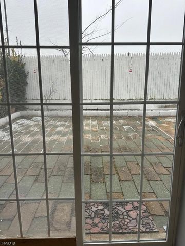 1449 Gehr Pl, North Bergen Twp., NJ 07047