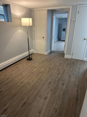 1449 Gehr Pl, North Bergen Twp., NJ 07047