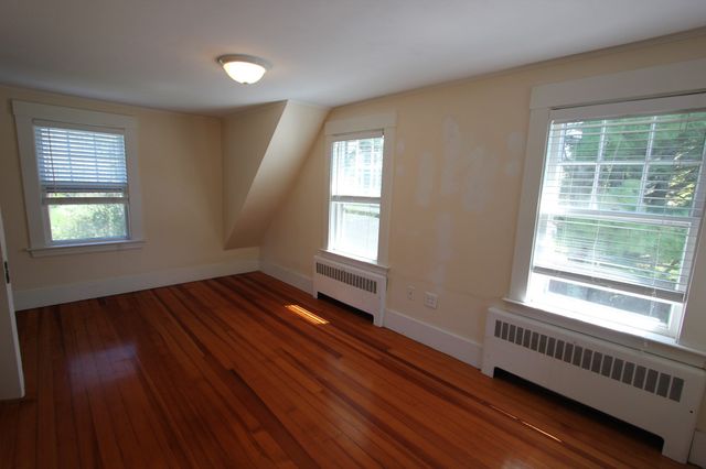 41 South St, Franklin, MA 02038