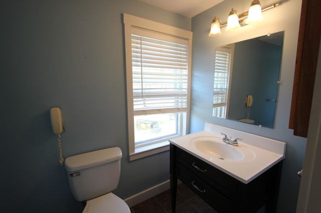 41 South St, Franklin, MA 02038
