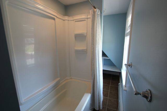 41 South St, Franklin, MA 02038