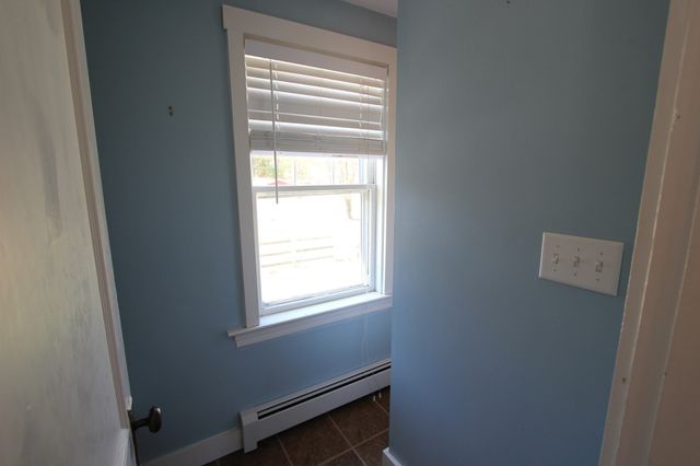 41 South St, Franklin, MA 02038