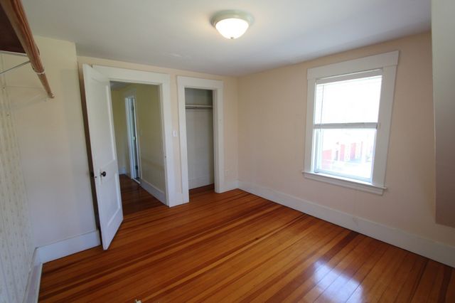 41 South St, Franklin, MA 02038