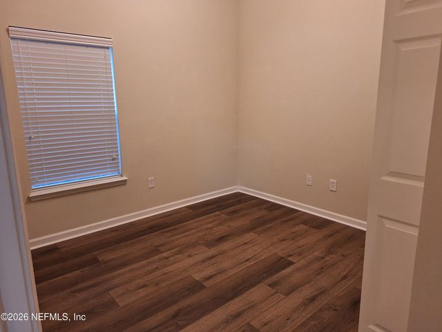 7032 DEER LODGE Circle 101, Jacksonville, FL 32256