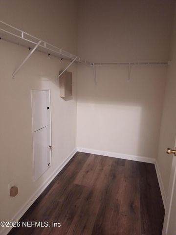 7032 DEER LODGE Circle 101, Jacksonville, FL 32256