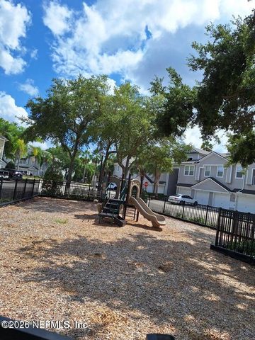 7032 DEER LODGE Circle 101, Jacksonville, FL 32256