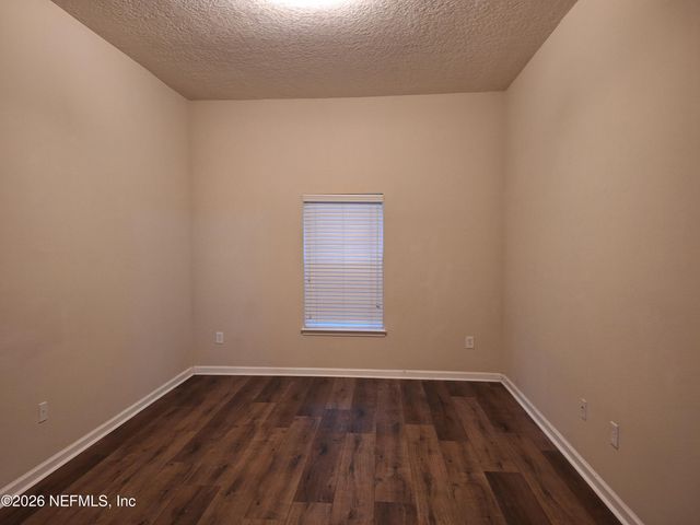 7032 DEER LODGE Circle 101, Jacksonville, FL 32256