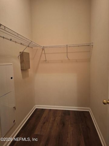 7032 DEER LODGE Circle 101, Jacksonville, FL 32256