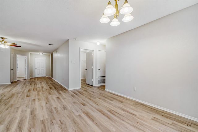 7845 Whitney Lane, Fort Worth, TX 76112