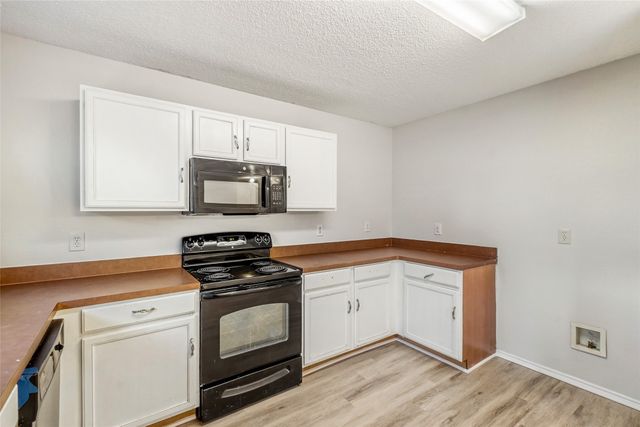 7845 Whitney Lane, Fort Worth, TX 76112