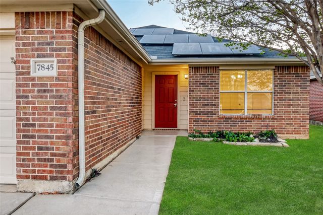 7845 Whitney Lane, Fort Worth, TX 76112