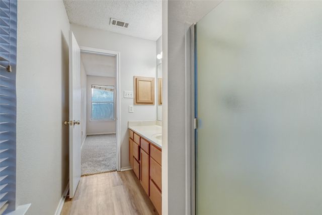 7845 Whitney Lane, Fort Worth, TX 76112