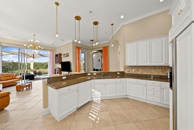 8593 Bellagio DR, Naples, FL 34114