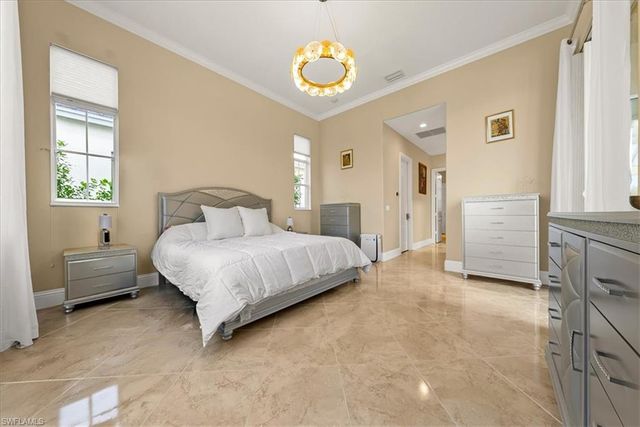 8593 Bellagio DR, Naples, FL 34114