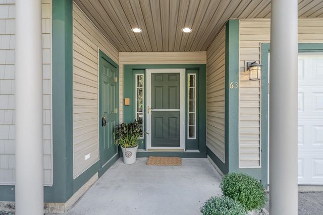 63 Clearwater Drive, Dover, NH 03820