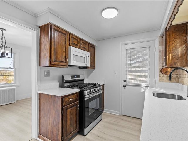 22 Thielman Ave, Carrick, PA 15210