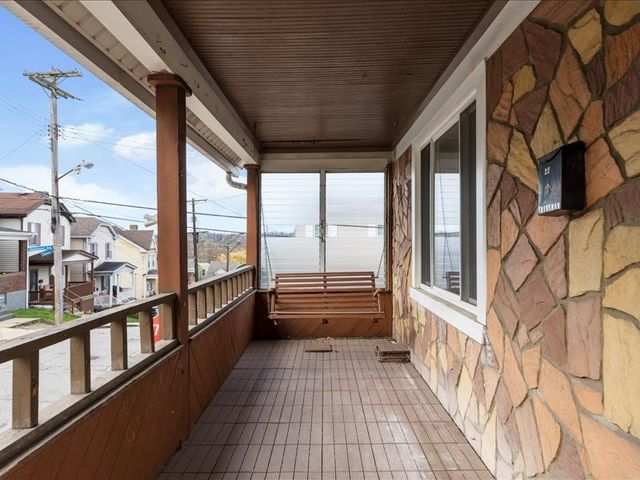 22 Thielman Ave, Carrick, PA 15210