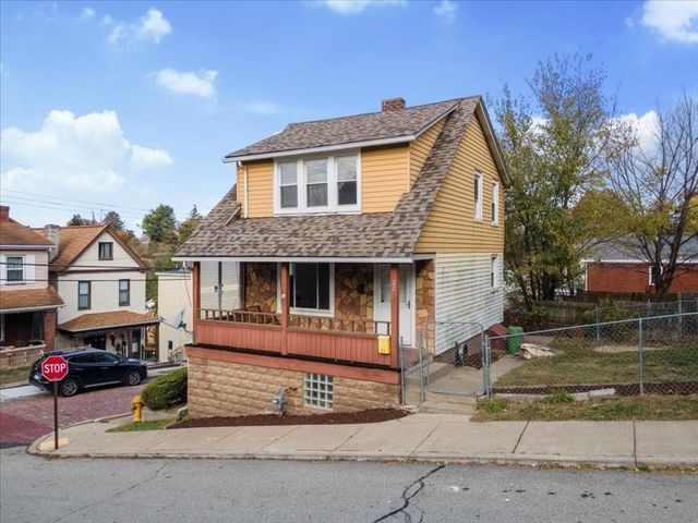 22 Thielman Ave, Carrick, PA 15210