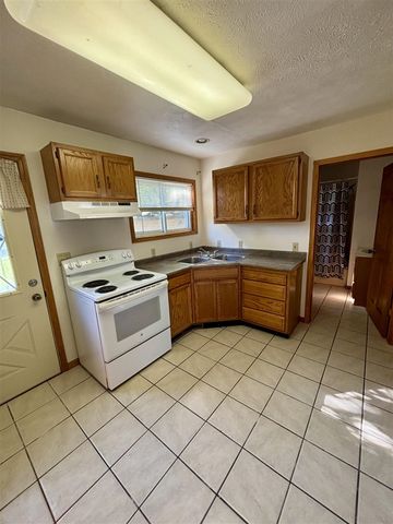 4435 Indian Isle, Battle Creek, MI 49017