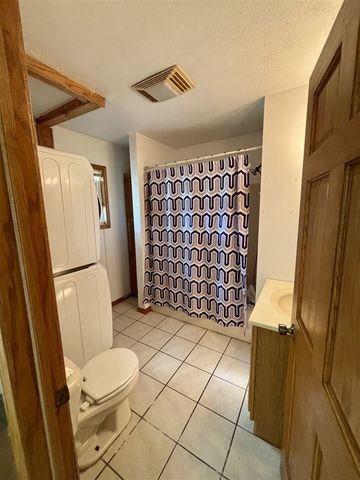 4435 Indian Isle, Battle Creek, MI 49017