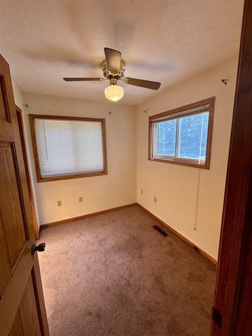 4435 Indian Isle, Battle Creek, MI 49017