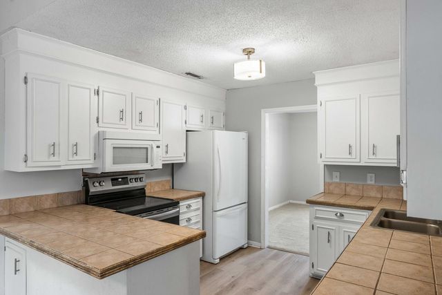 95 Nightingale Manor, North Charleston, SC 29418