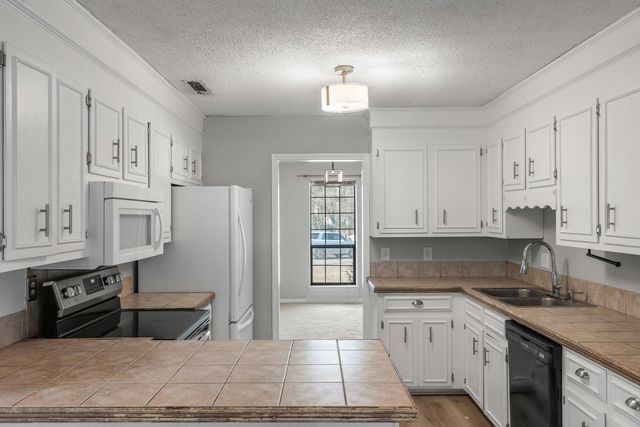 95 Nightingale Manor, North Charleston, SC 29418