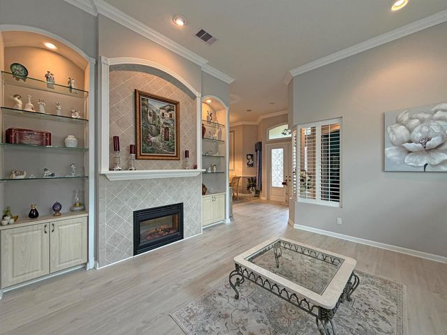 728 SW Lake Charles Circle, Port St. Lucie, FL 34986