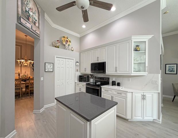 728 SW Lake Charles Circle, Port St. Lucie, FL 34986