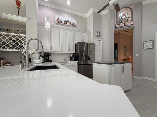 728 SW Lake Charles Circle, Port St. Lucie, FL 34986