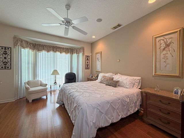 728 SW Lake Charles Circle, Port St. Lucie, FL 34986