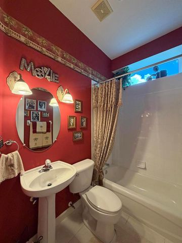 728 SW Lake Charles Circle, Port St. Lucie, FL 34986