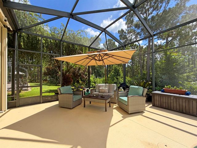 728 SW Lake Charles Circle, Port St. Lucie, FL 34986