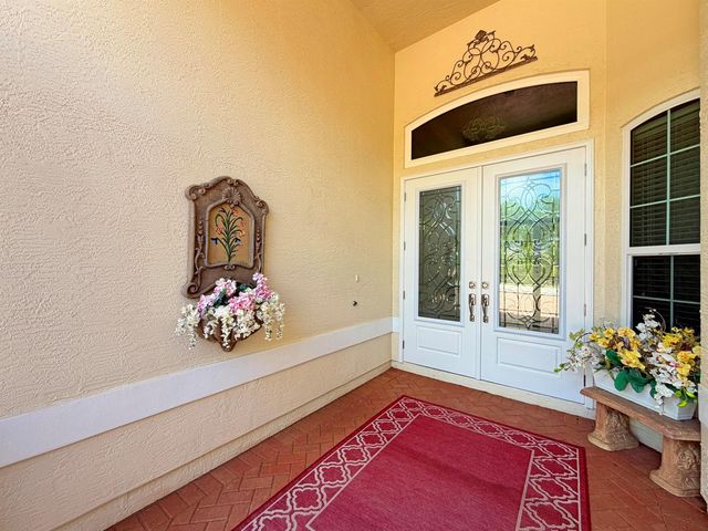 728 SW Lake Charles Circle, Port St. Lucie, FL 34986