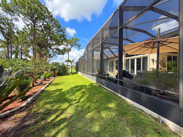 728 SW Lake Charles Circle, Port St. Lucie, FL 34986