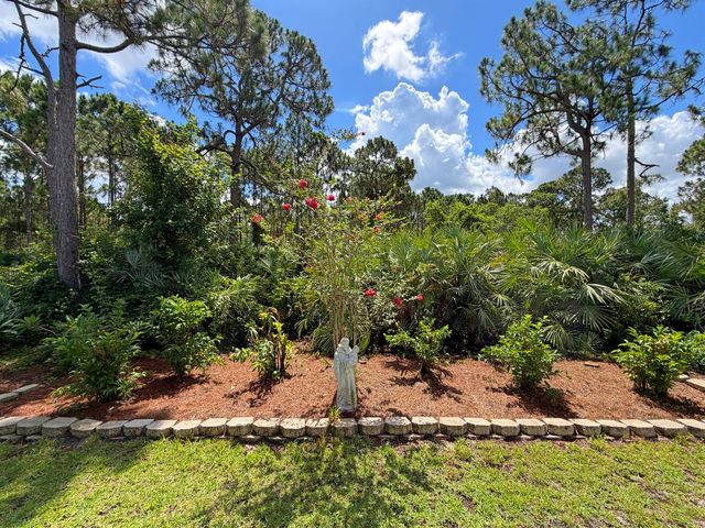 728 SW Lake Charles Circle, Port St. Lucie, FL 34986