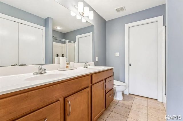 4100 Olive Street, St Louis, MO 63108