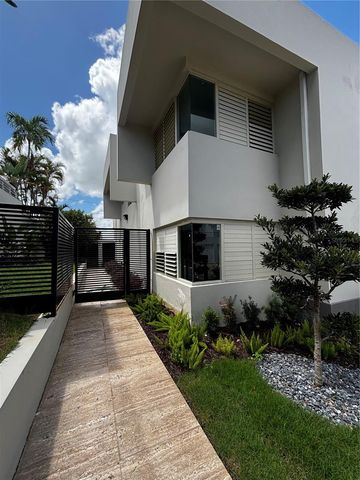 201 PATRICIA, Guaynabo, PR 00966