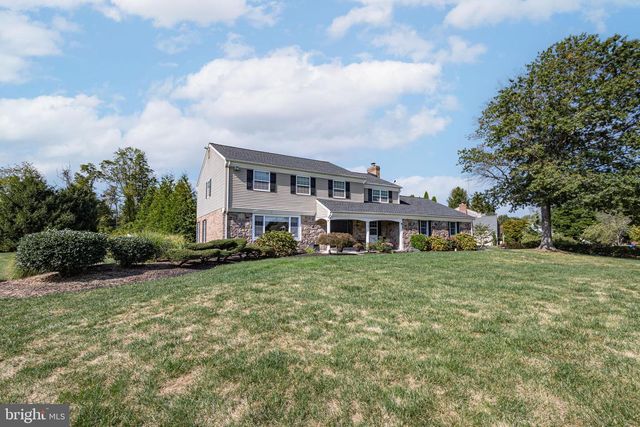 1 CANAL RUN W, Washington Crossing, PA 18977